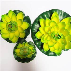 Lily Triple Green